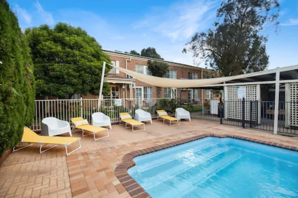 The Horatio Suites And Motel 46/49
