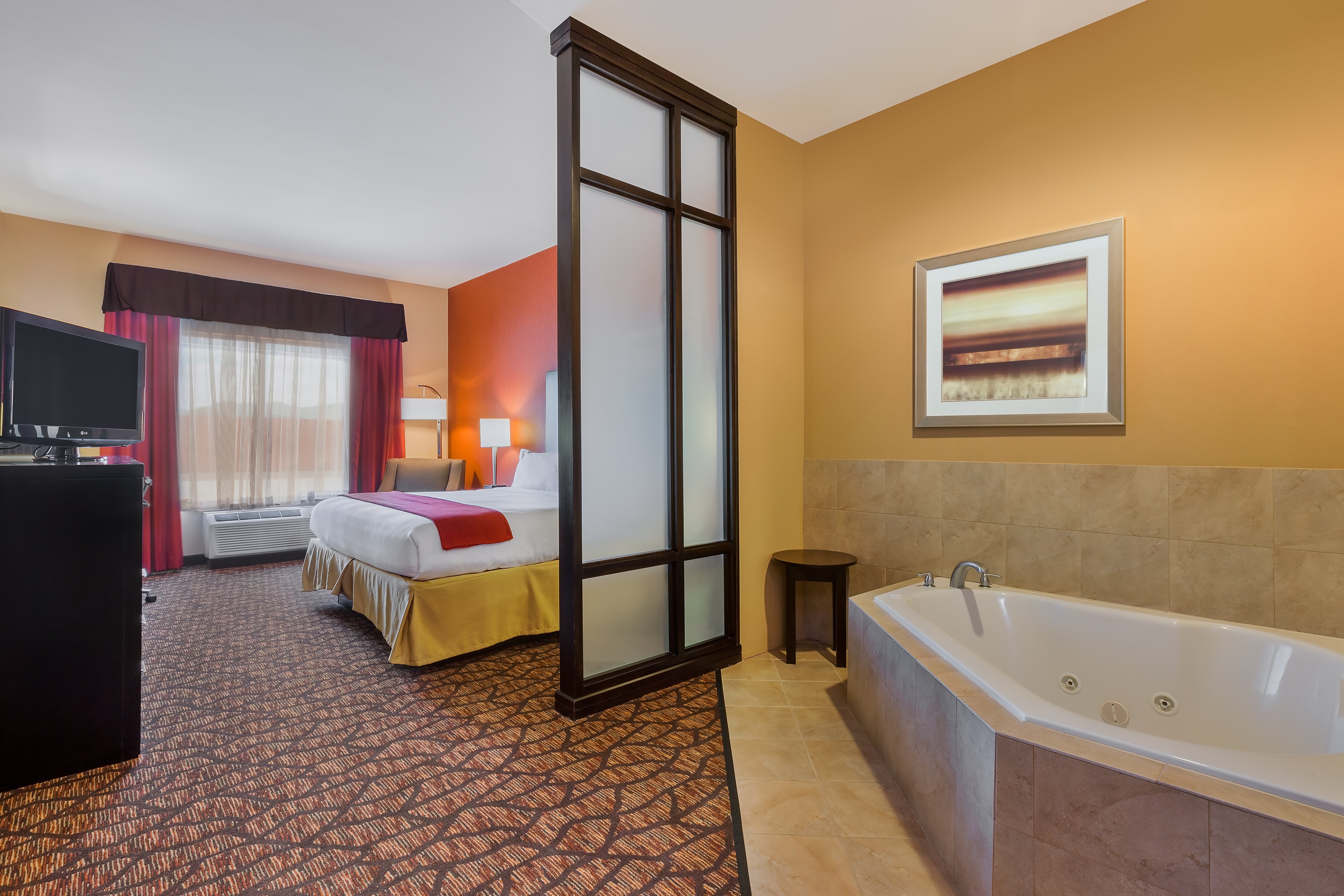 Holiday Inn Express Hotel And Suites Alpine Southeast 52/53