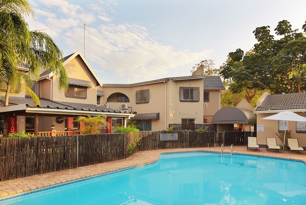 Lake View Cabanas 62/69