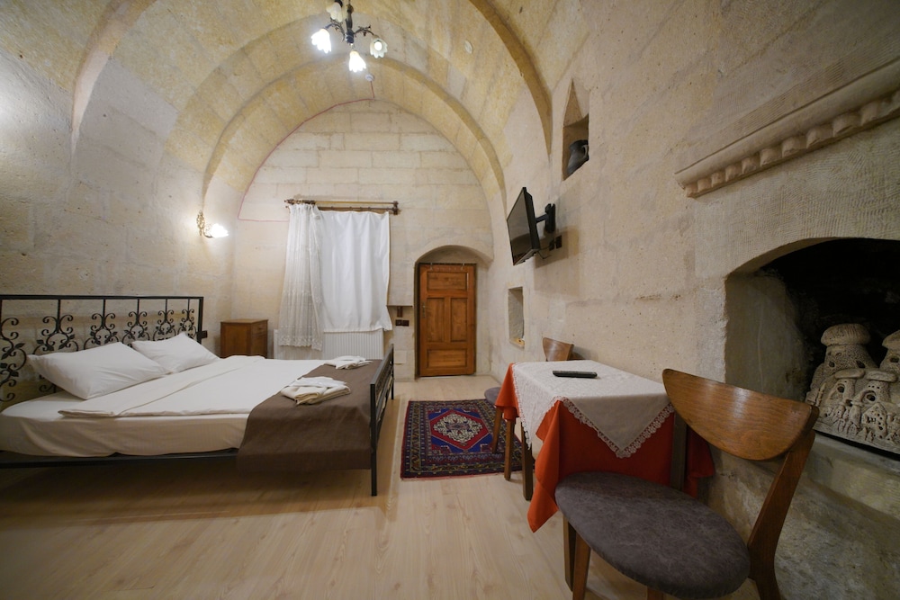 View Cave Hotel 10/50