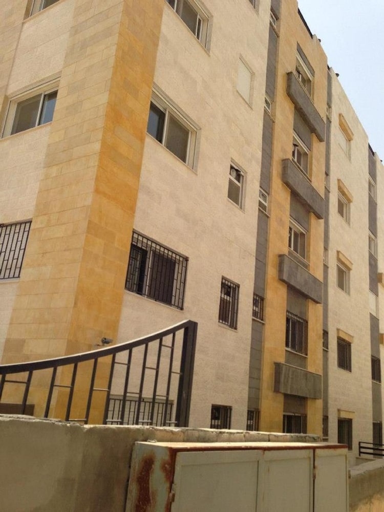 Lijam Hotel 7/50