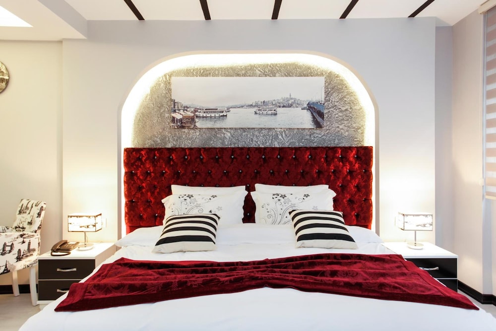 Taksim Doorway Suites - Adults Only photo5