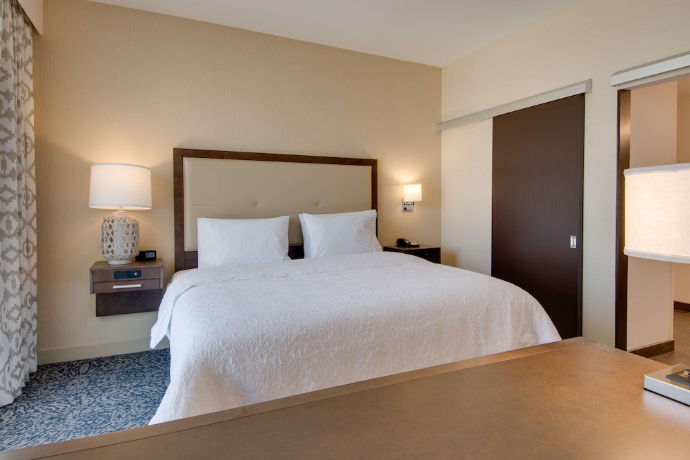Hampton Inn And Suites Los Angeles Glendale 19/75