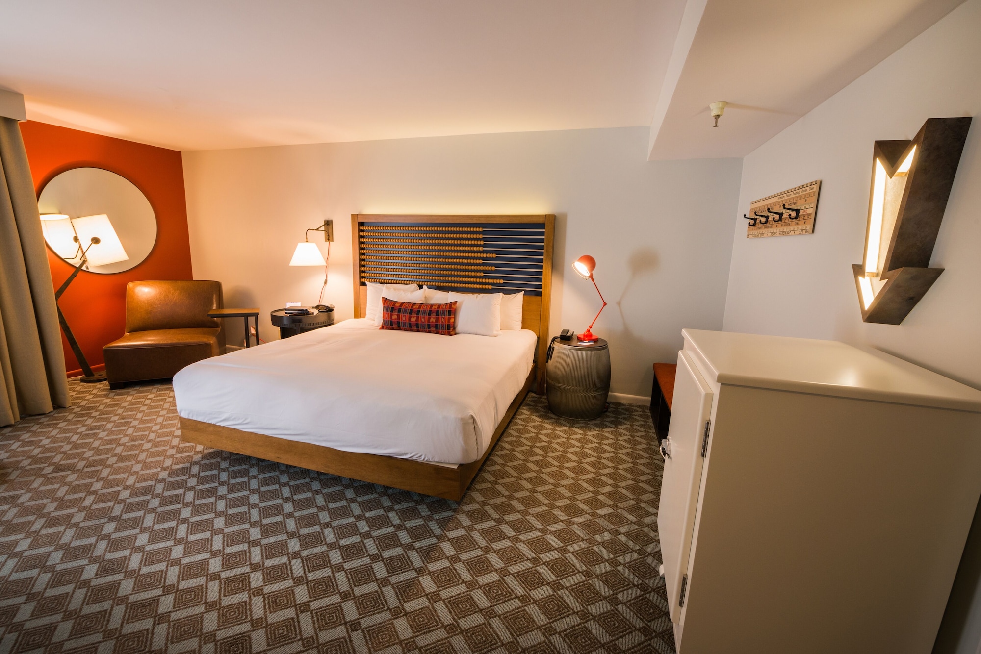 STANDARD, KING BED