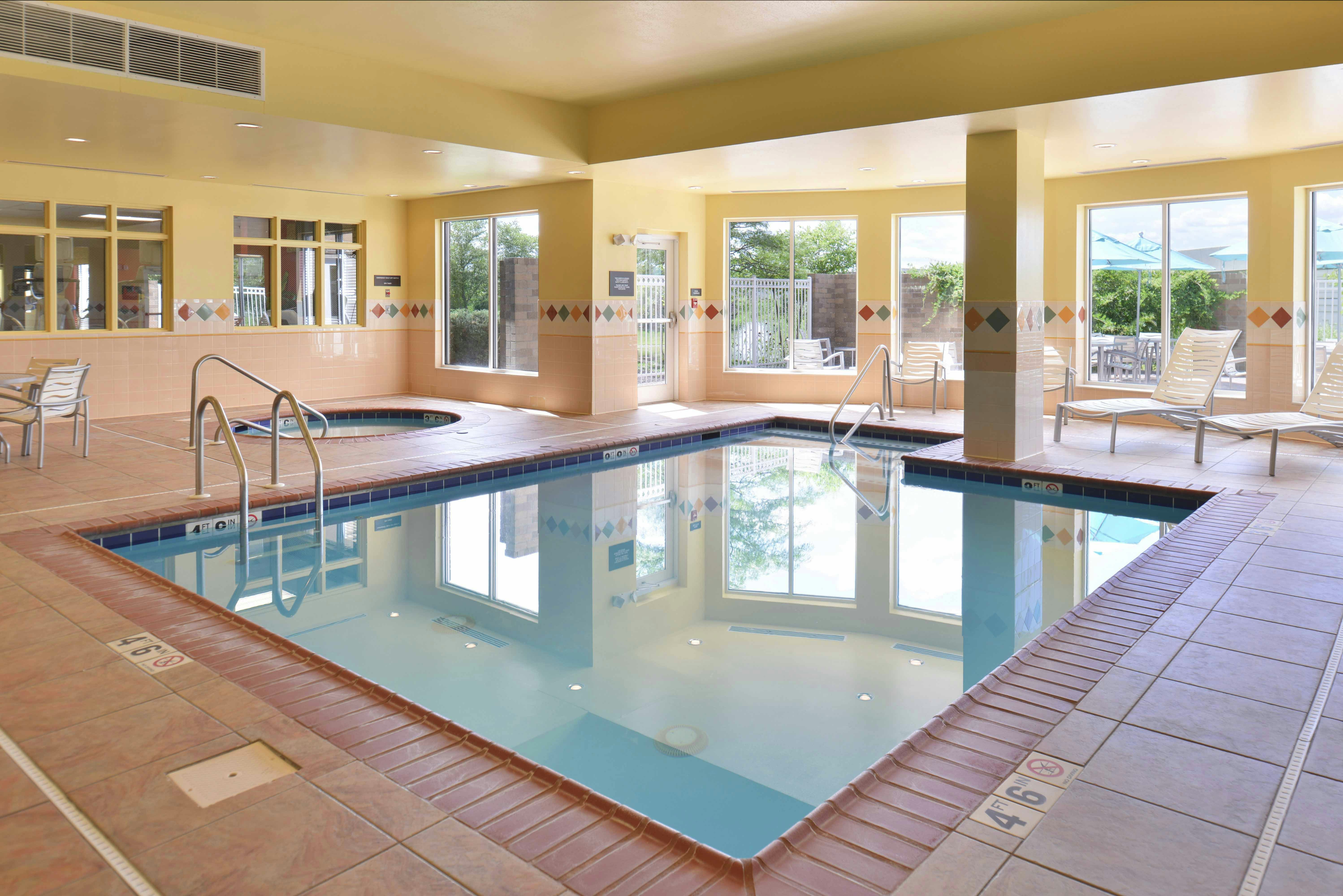 Hilton Garden Inn Indianapolis Carmel Hotel 9/45
