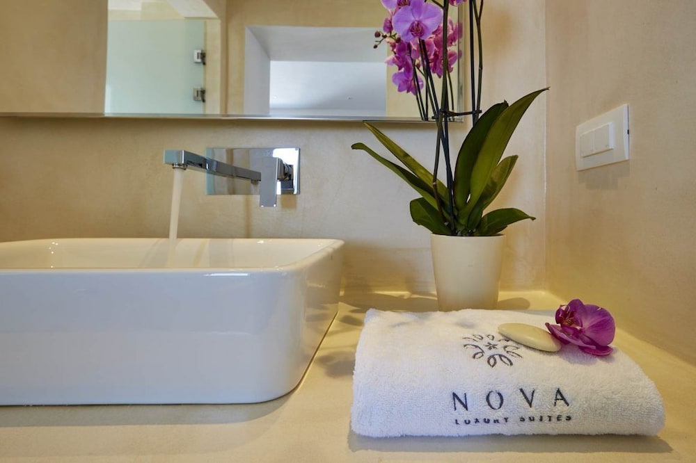 Nova Luxury Suites 8/50