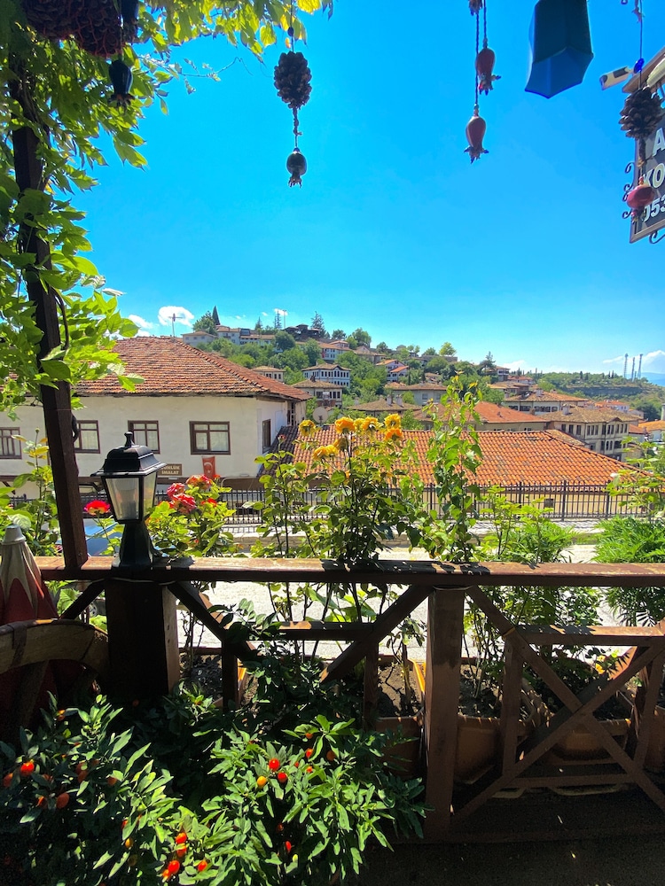 Avcioglu Konak Otel 35/50