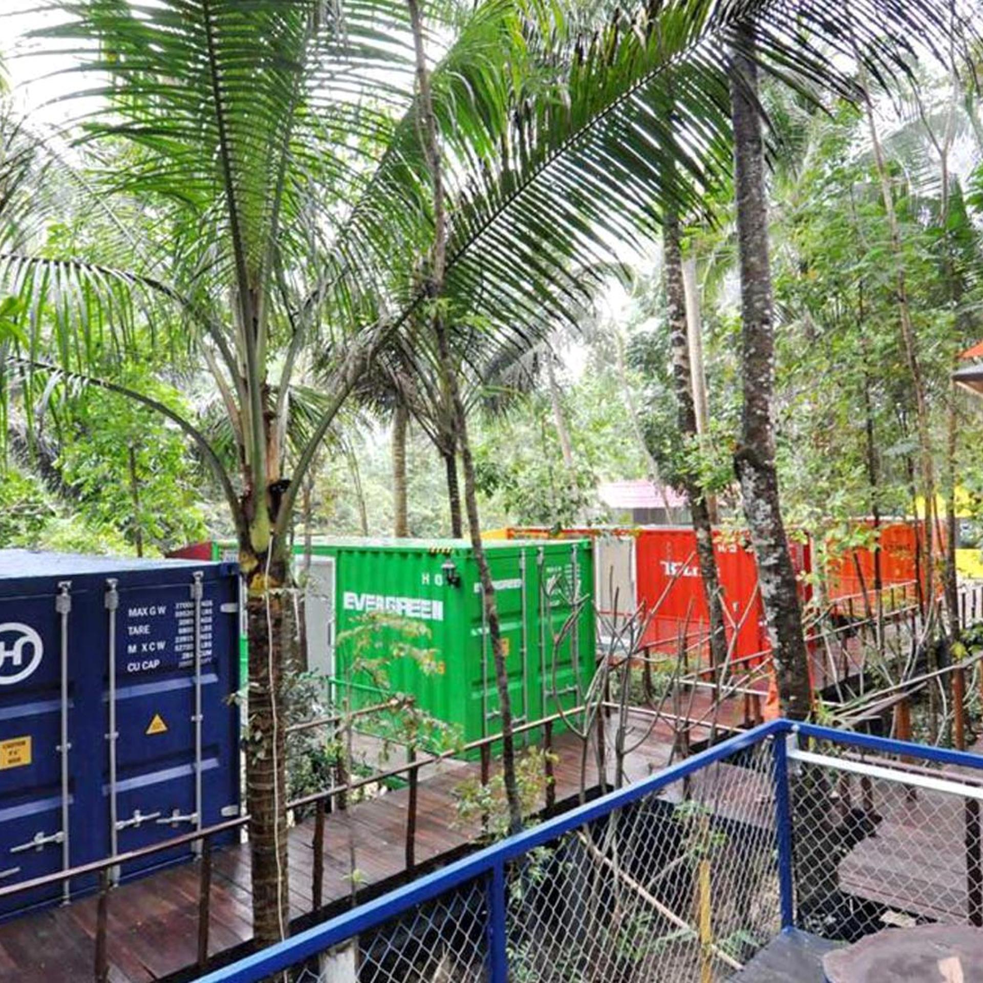 HAU Eco Lodges Citumang 38/50