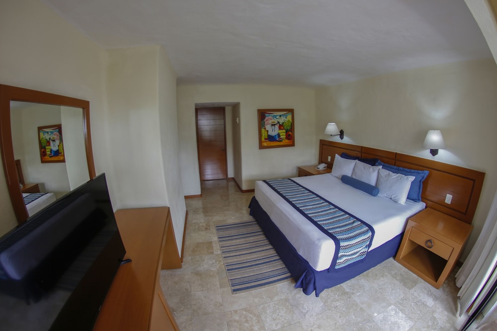 Plaza Pelicanos Grand Beach Resorts 22/65