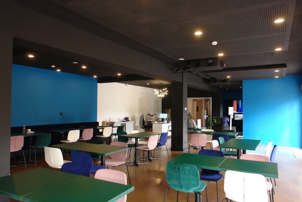 Brit Hotel Marseille Airport 24/50