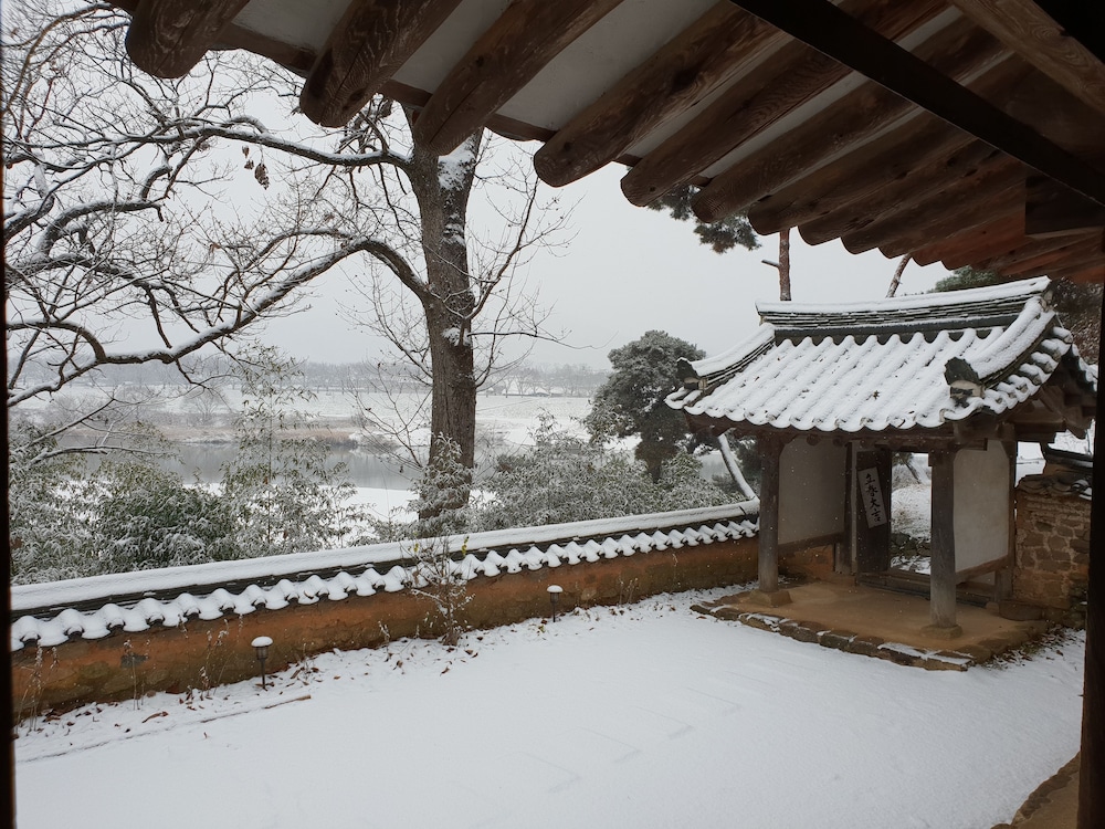 Okyeon Pavilion 44/50
