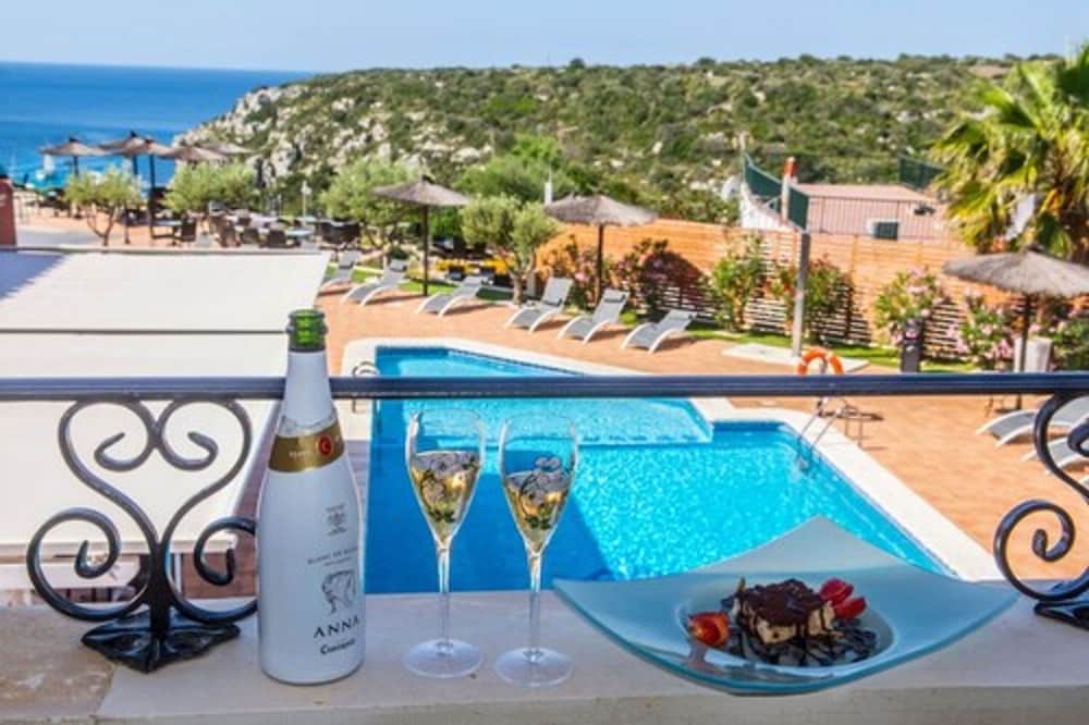 Sa Barrera Adults Only 13/69
