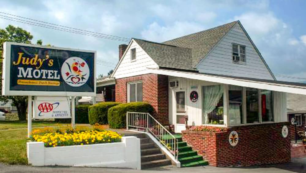 JUDY'S MOTEL BEDFORD 4/34