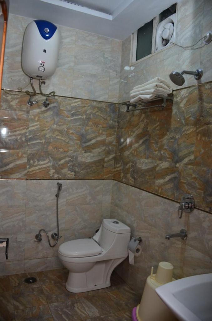 Hotel Basera Brij bhoomi 43/43
