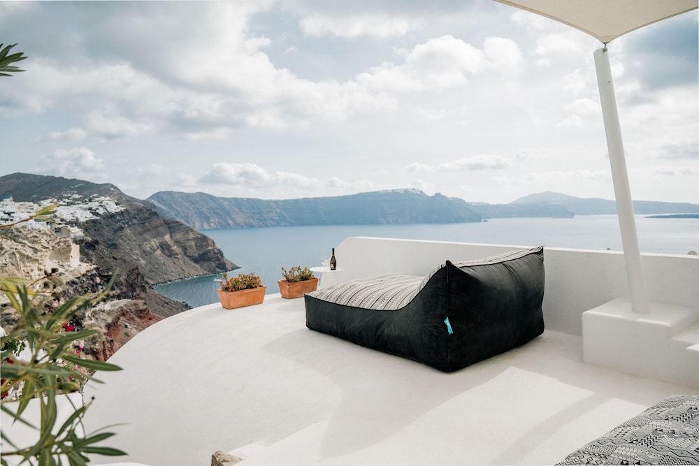 Chelidonia Luxury Suites - Adults Only 20/50