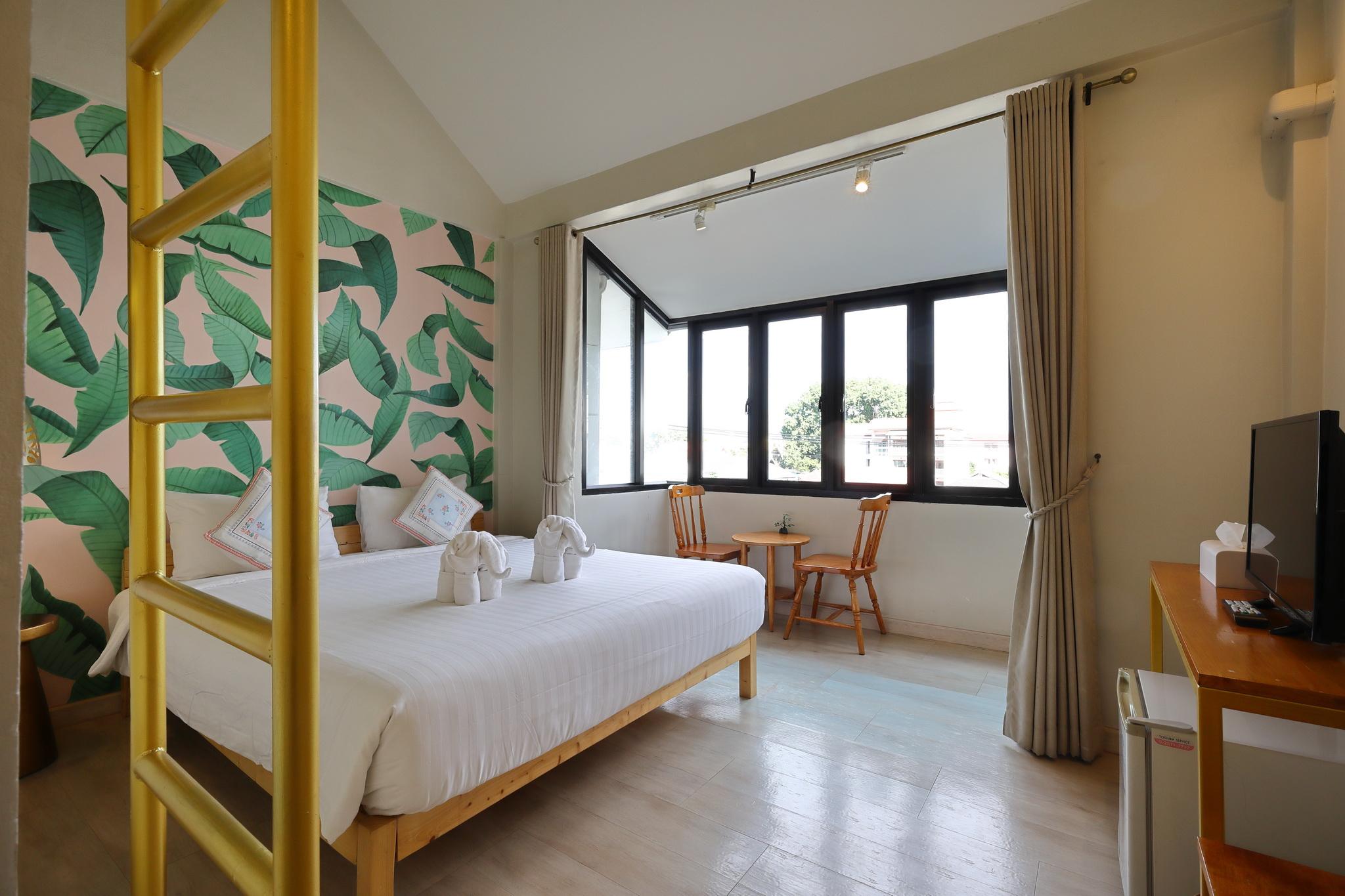 Live N Leaf Lifestyle Homestay 10/84