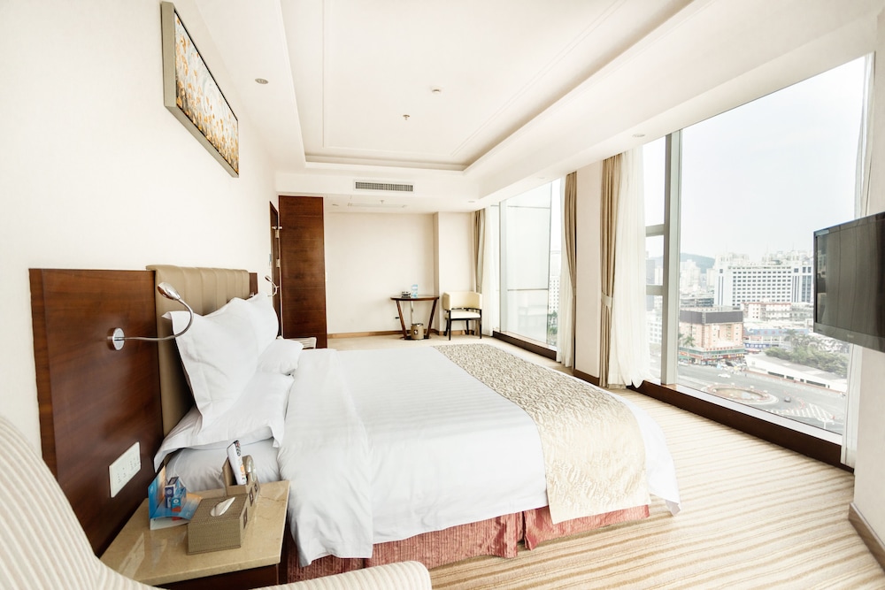 L Hotel Changsheng 22/62