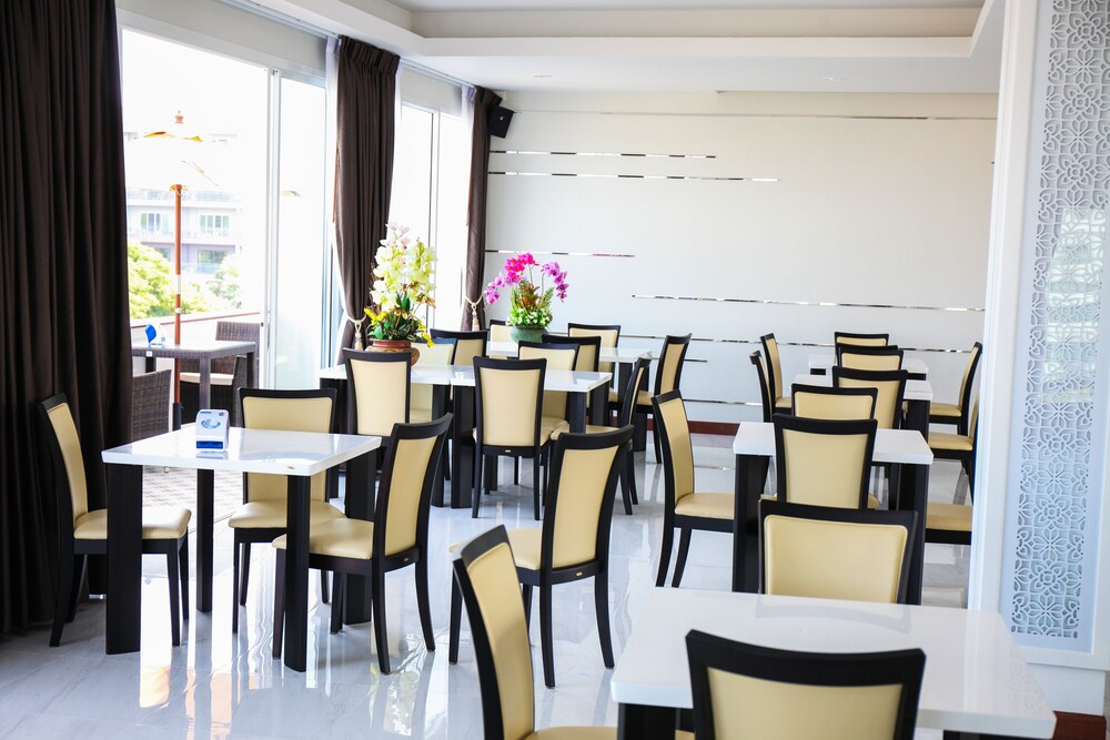 Hua Hin White Villa 60/68