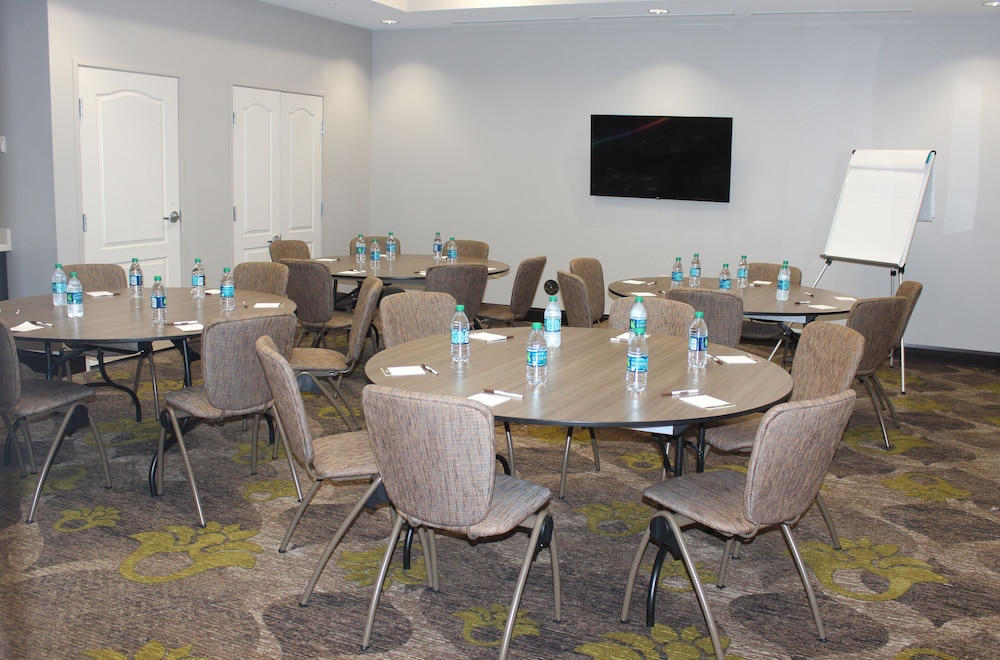 STAYBRIDGE SUITES MIAMISBURG 65/78