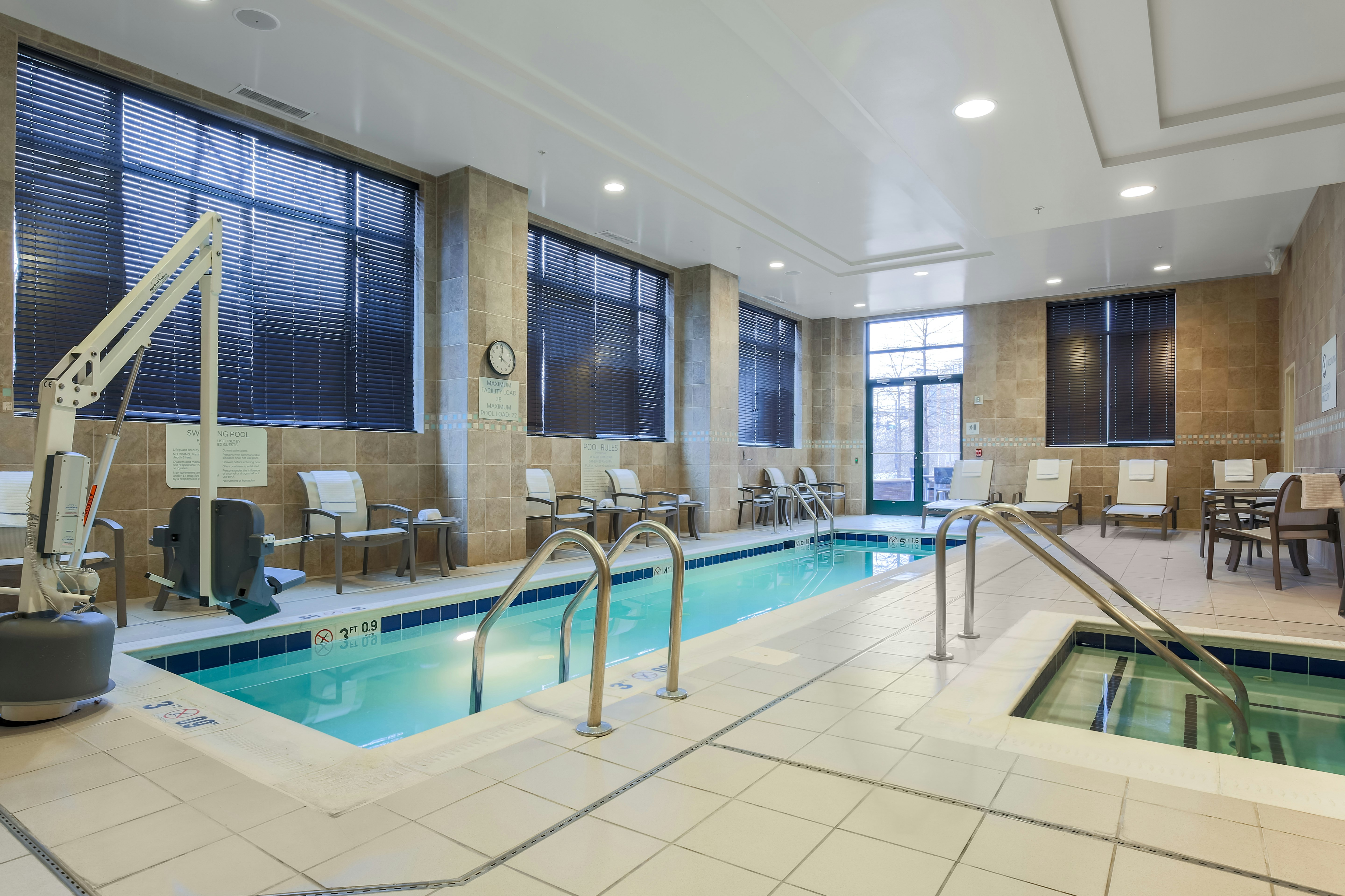 Hilton Garden Inn Arlington Shirlington 3/19