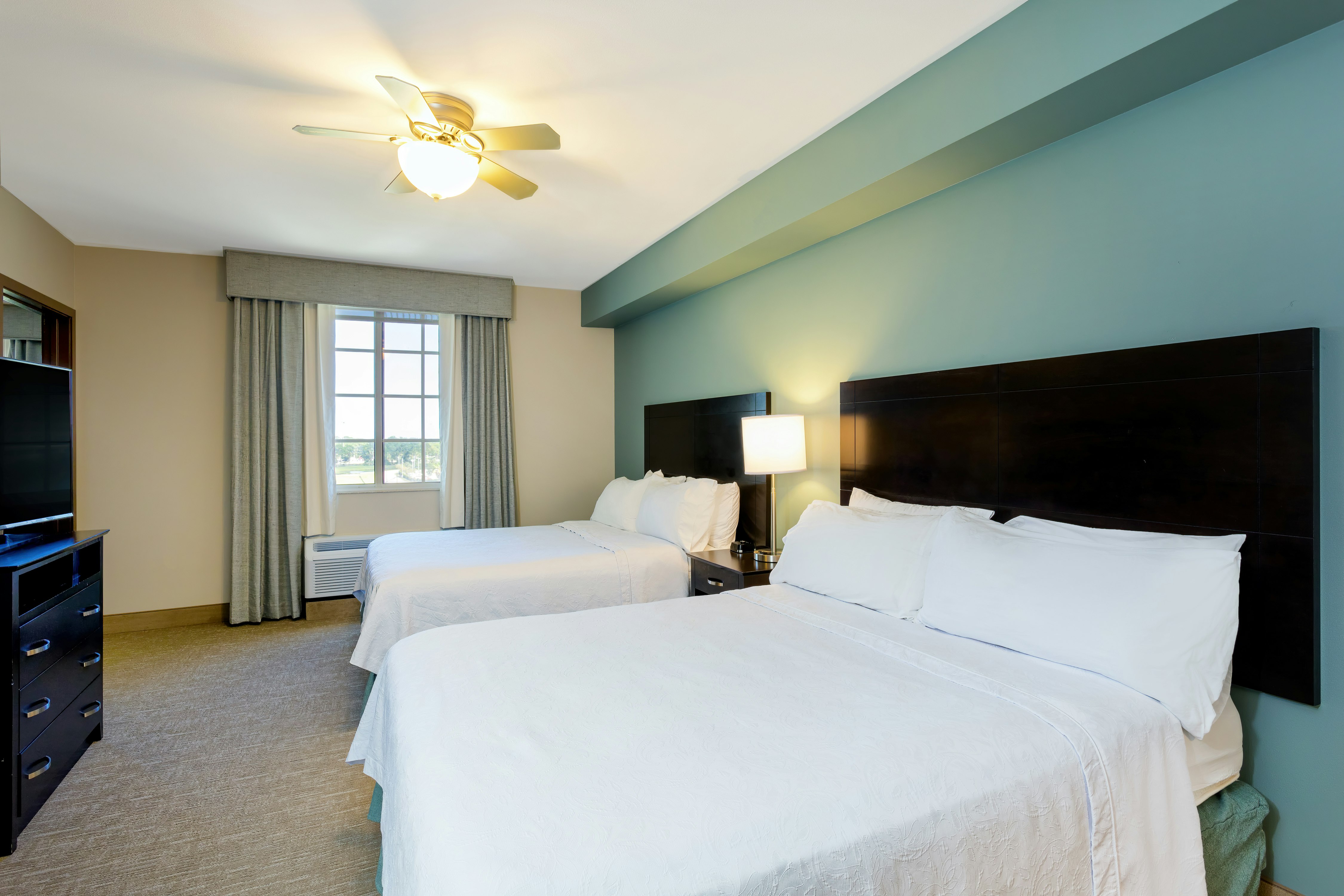 جناح بسريرين كوين بغرفة نوم واحدة، Homewood Suites by Hilton Port St Lucie-Tradition 2/5