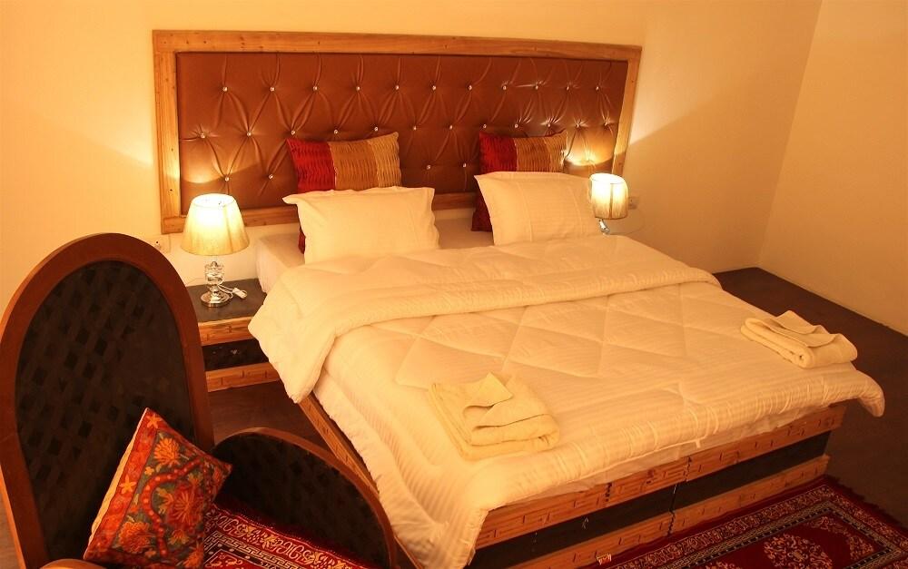 The Grand Chubi Hotel 11/29