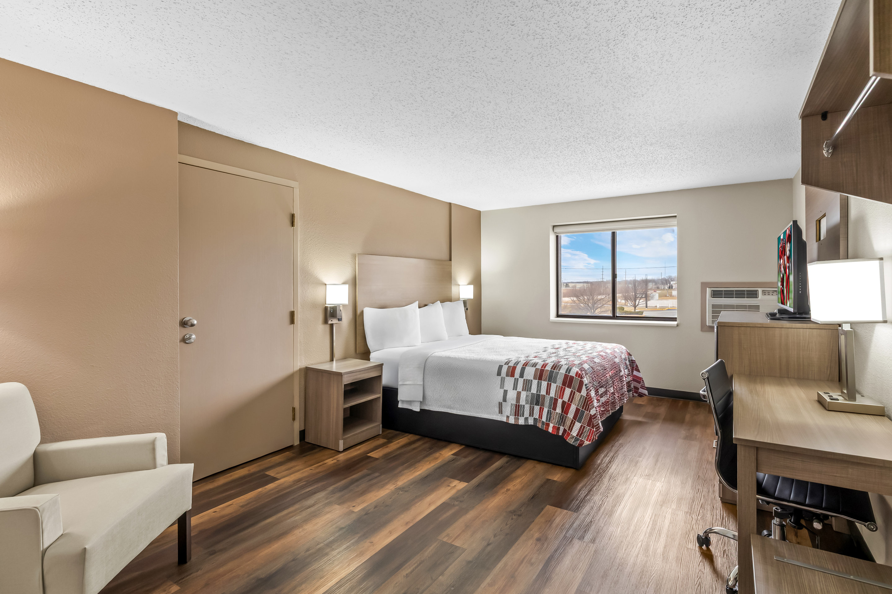 Red Roof Inn Ames 19/35