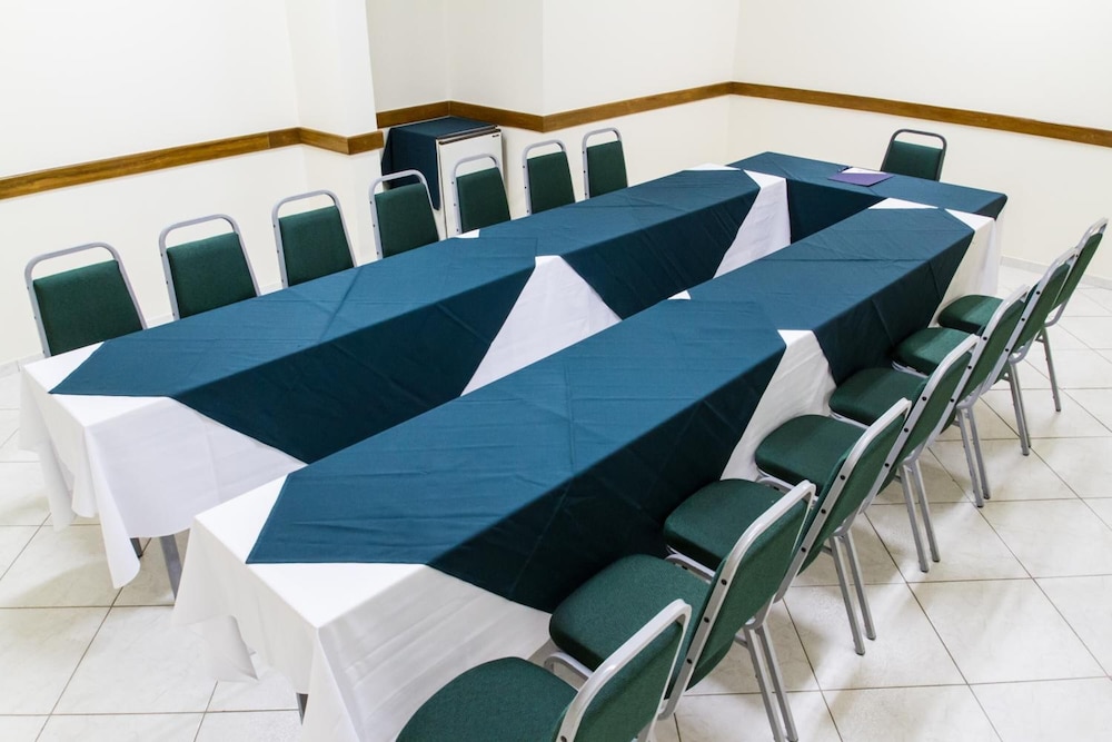 Harbor Self Buriti Suites Hotel 64/71