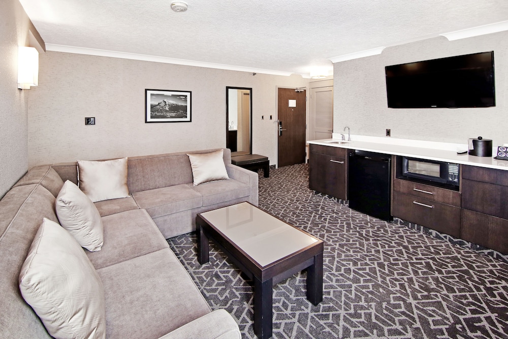 Best Western Plus Banff International Lodge 32/42