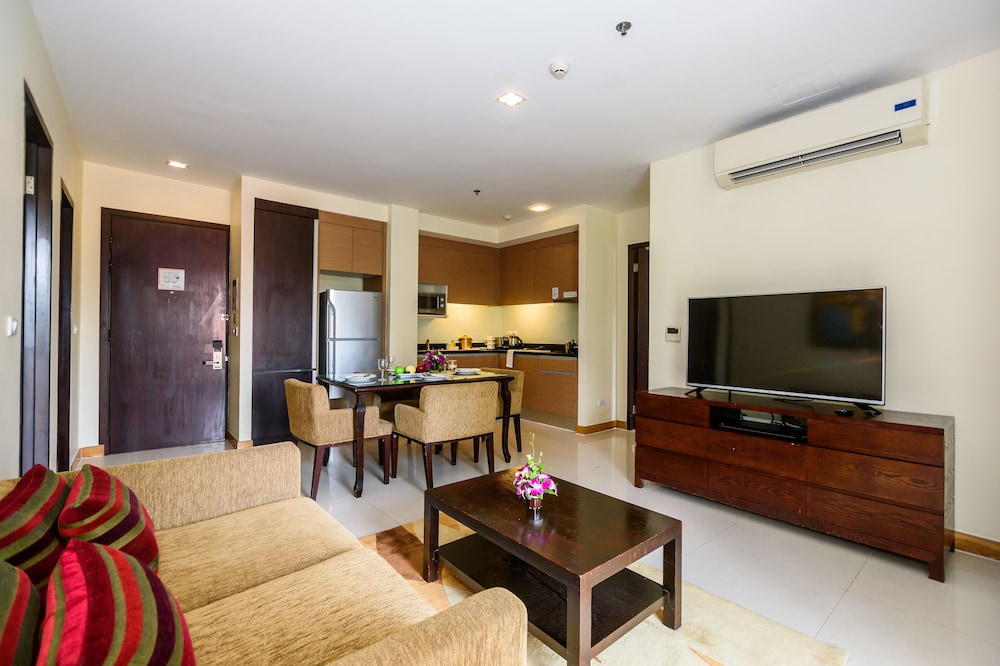 Lohas Residences Sukhumvit 45/71