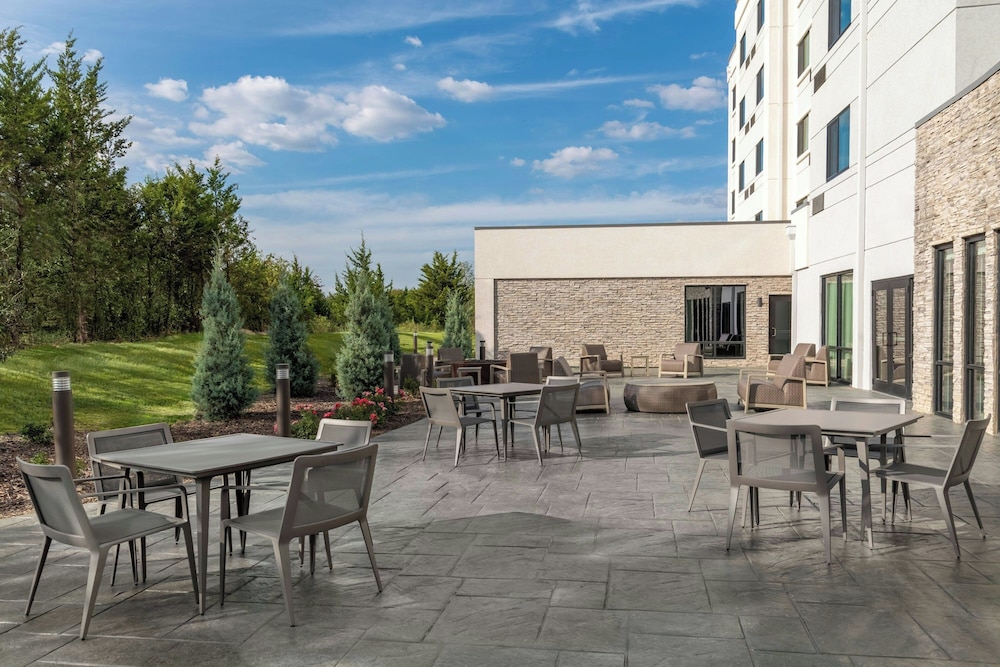 Courtyard By Marriott Sherman 30/45
