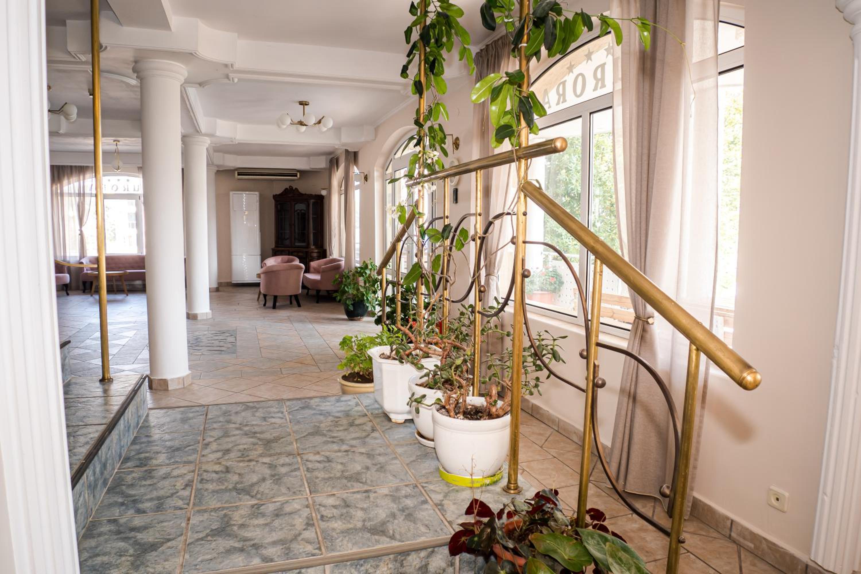 Villa Aurora 10/50
