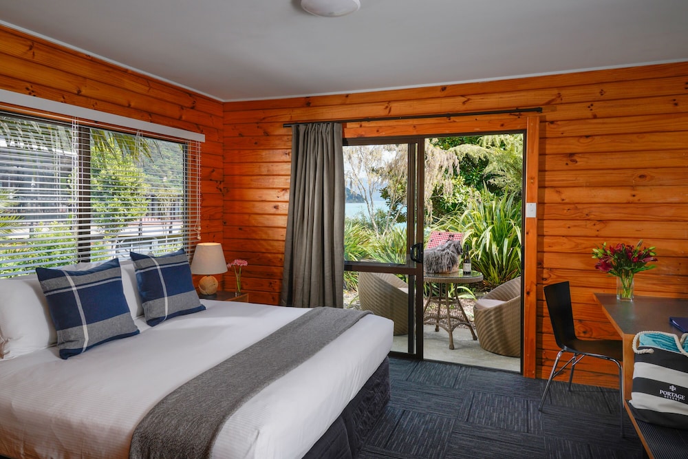 The Portage Resort 7/50