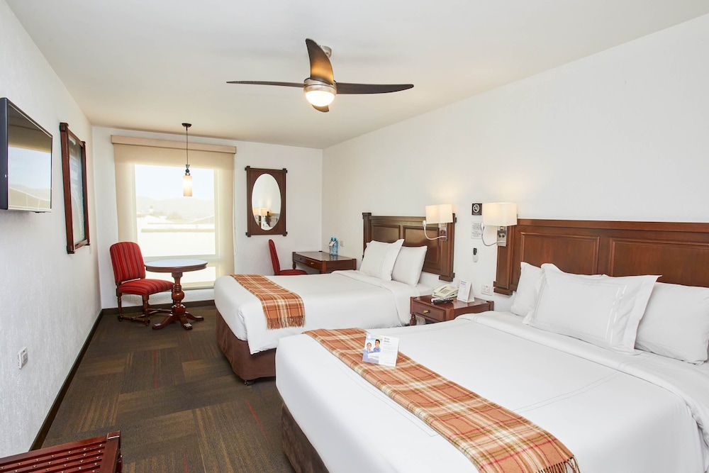 Superior, Twin Beds