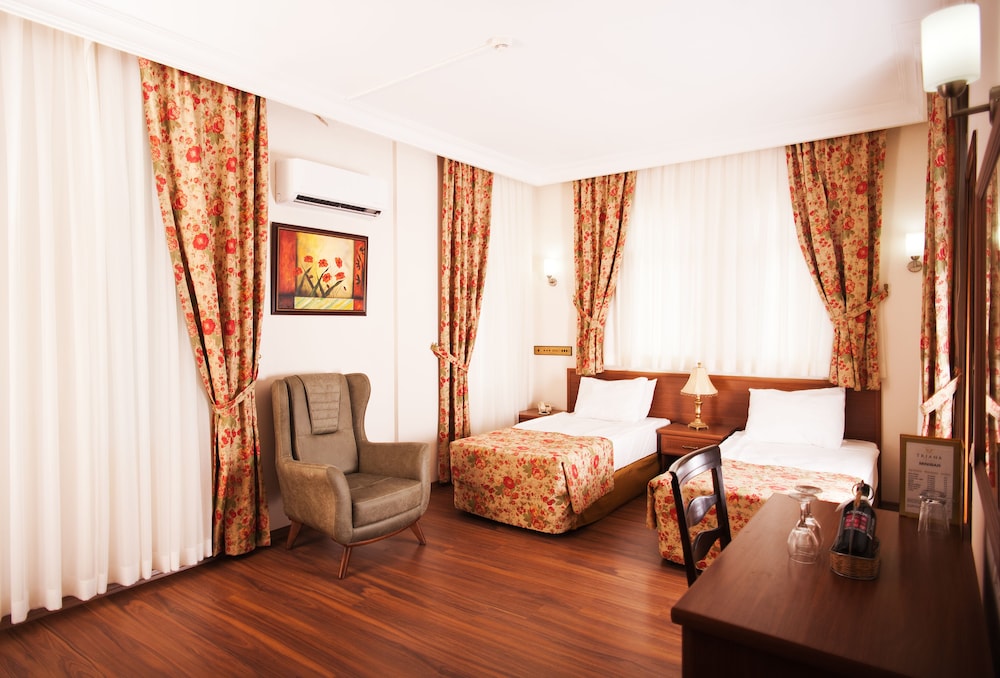 Triana Hotel 42/65