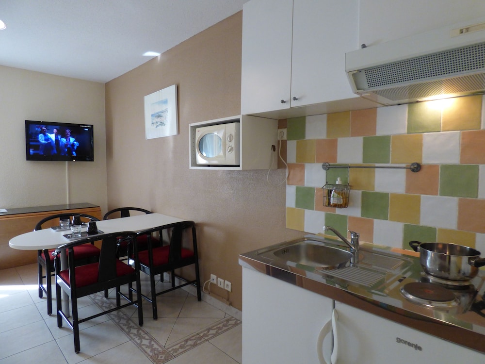 Court Inn and Suites 29/42