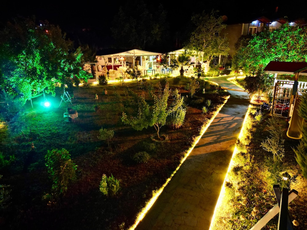 Adasu Otel Marmara Adasi 46/50