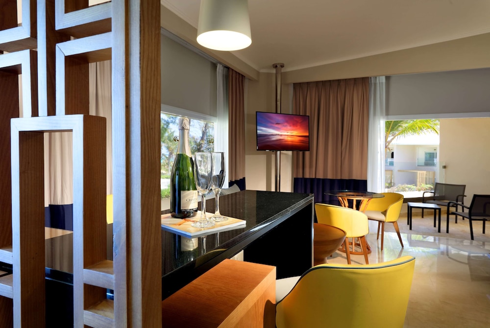 Grand Palladium Palace Resort Spa Casino All Inclusive 34/40
