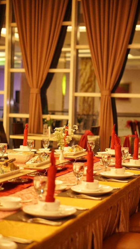 Claro Hotel Kendari 49/62