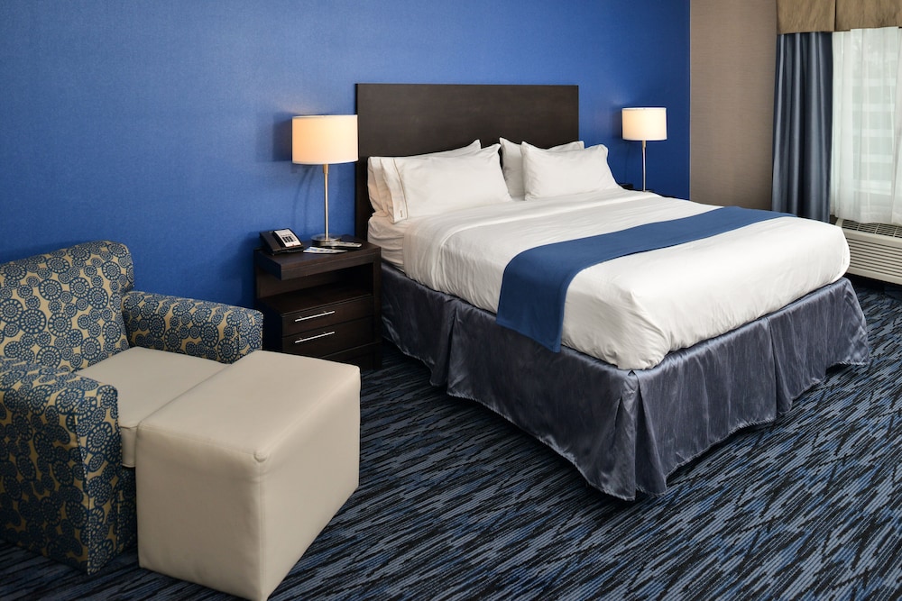 Holiday Inn Express and Suites Peekskill-Lower Hudson Valley 11/55