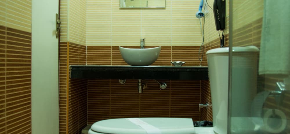 ESTHELL VILLAGE RESORT 47/48