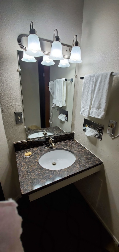 Americas Best Value Inn 19/49