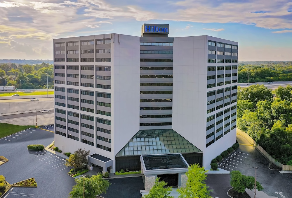 Nashville Airport Marriott 2/72