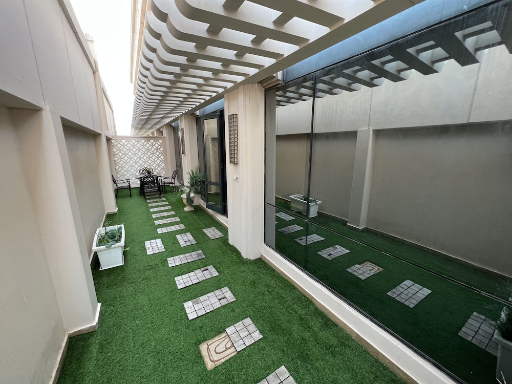 فيوليت(Violet Al Azizia Hotel) 46/50