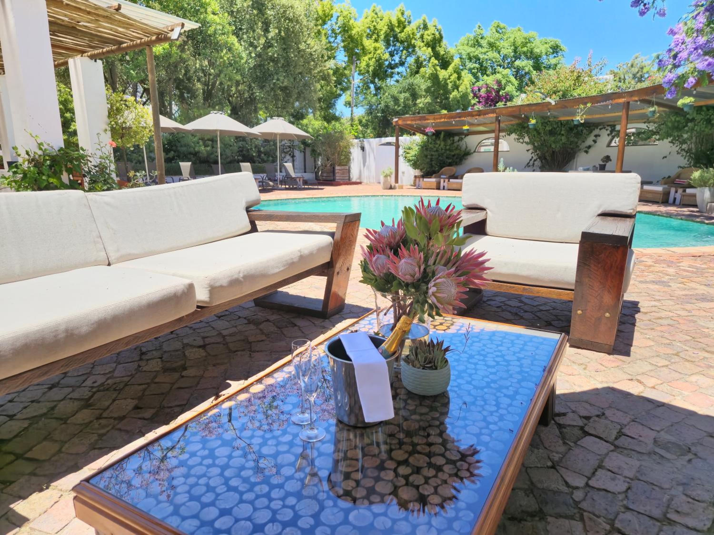De Leeuwenhof Hotel/Guesthouse 6/25
