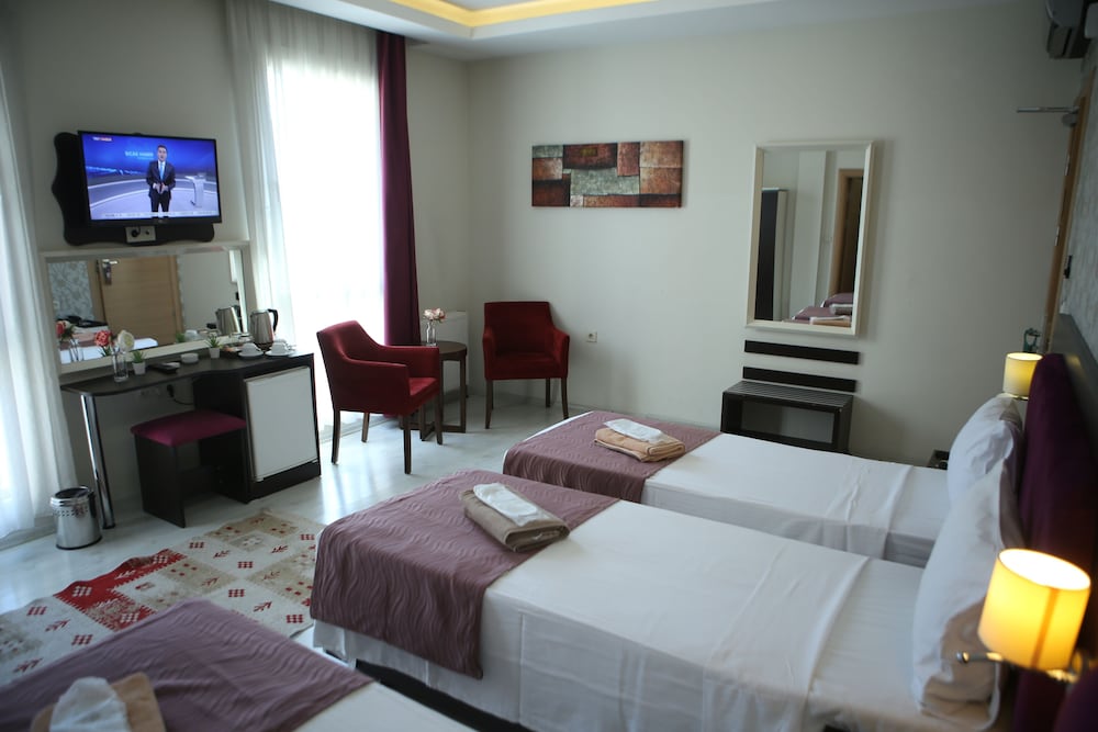 Niconya Port Suite Hotel 14/64