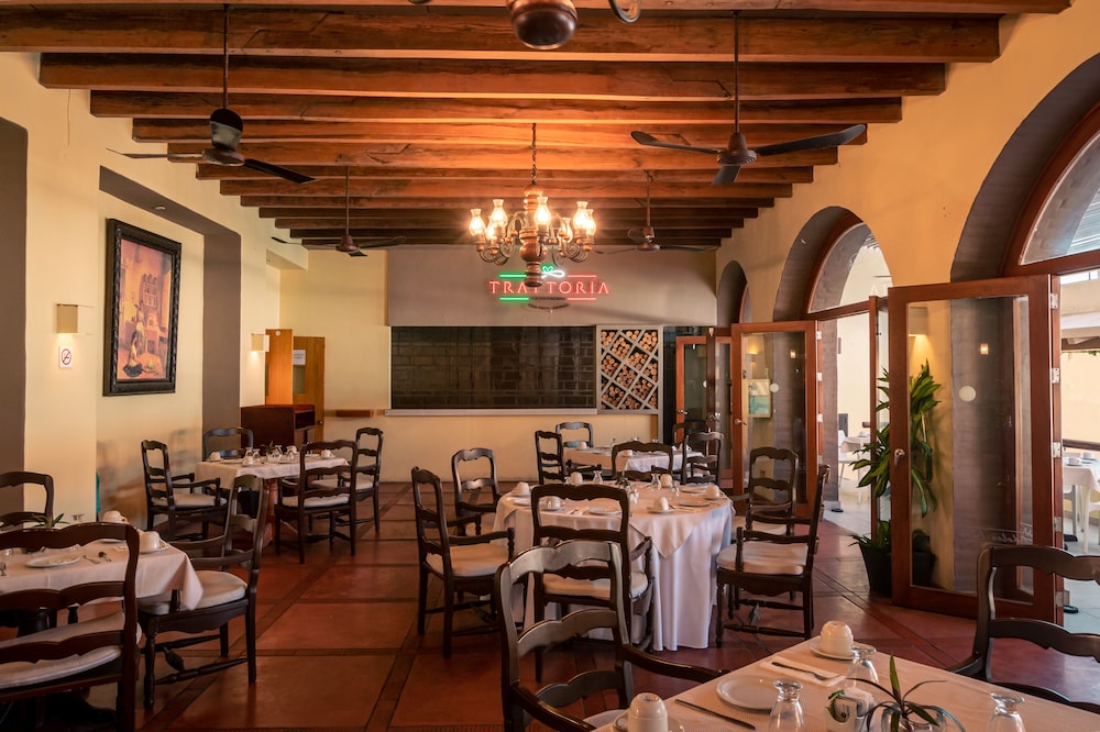Costa De Oro Beach Hotel 22/50
