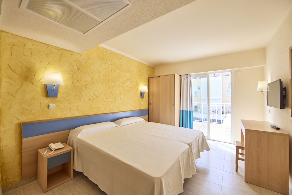AHOI! Urban Beach Hotel 17/34