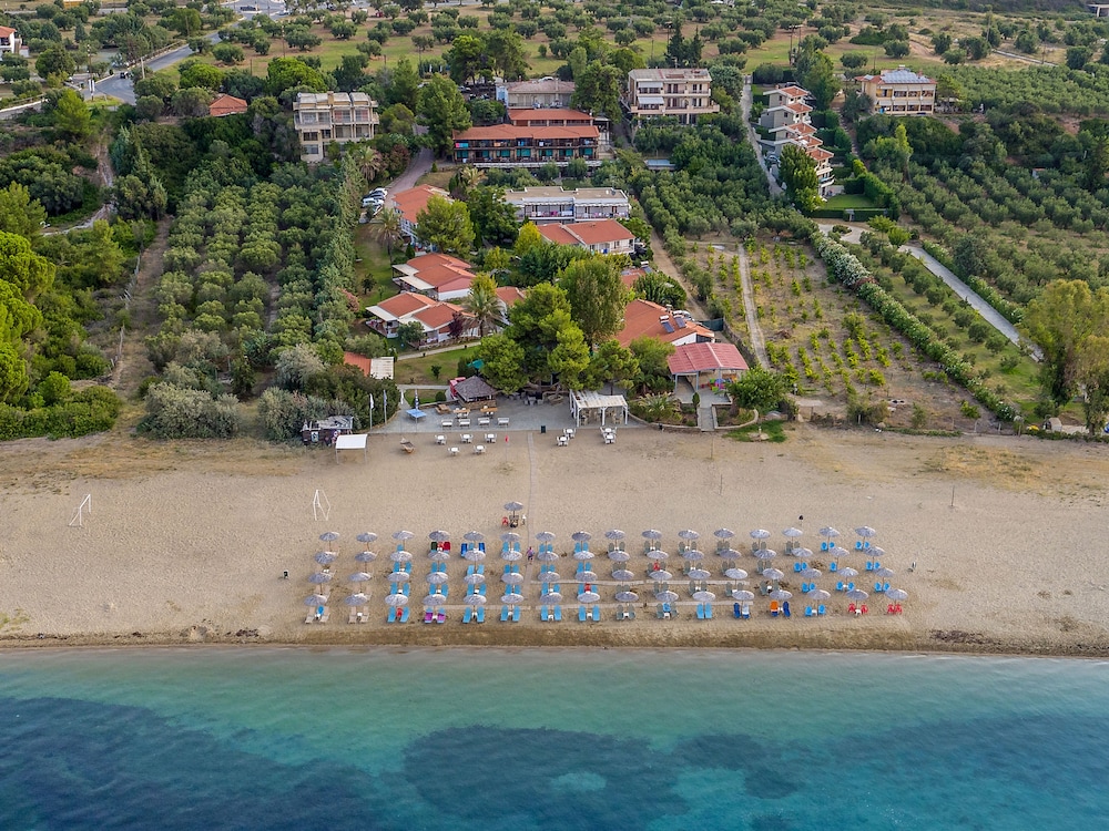 CORAL BLUE BEACH HOTEL 73/78