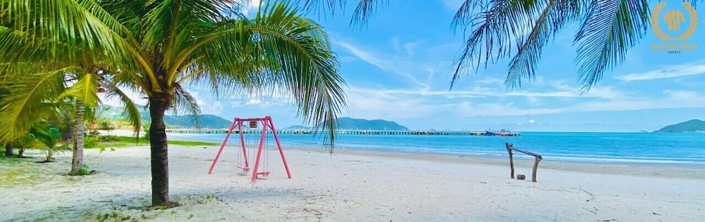 Tan Son Nhat Con Dao Resort 47/69